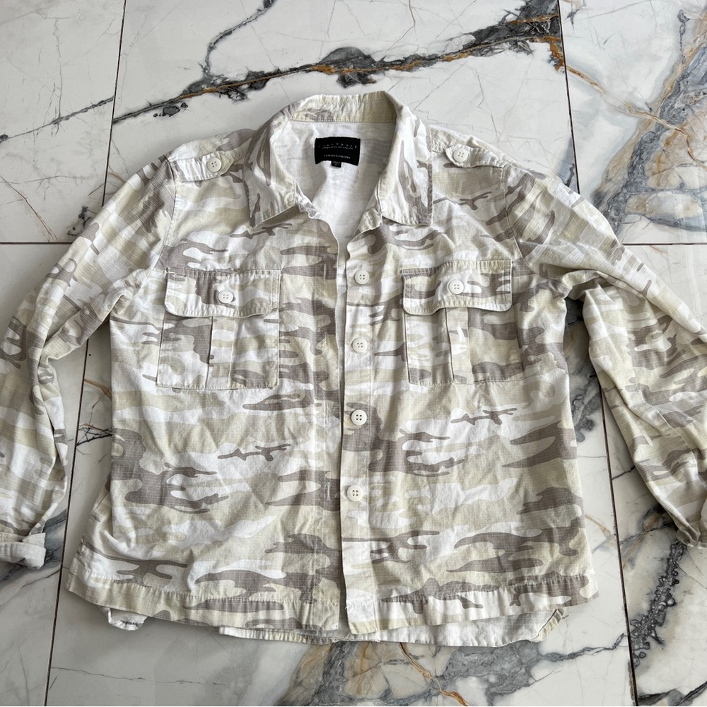 Sanctuary Camouflage Button-Up Lightweight Military Jacket size Large